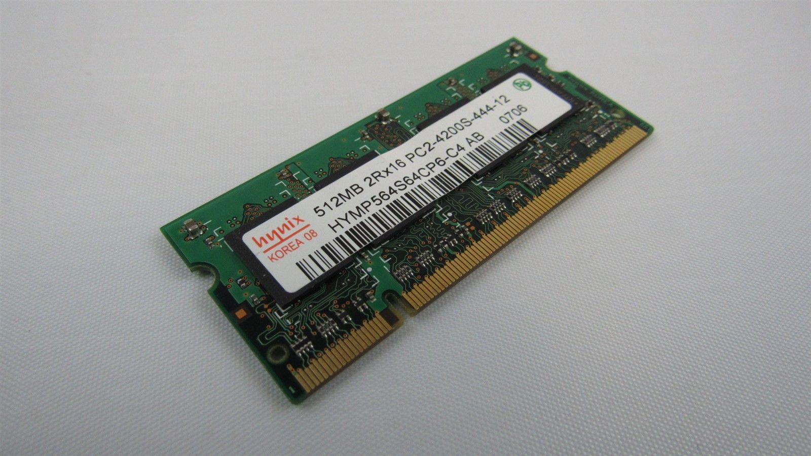 Hynix 512MB PC2-4200 DDR2-533MHz non-ECC CL4 200-Pin SoDimm HYMP564S64CP6-C4