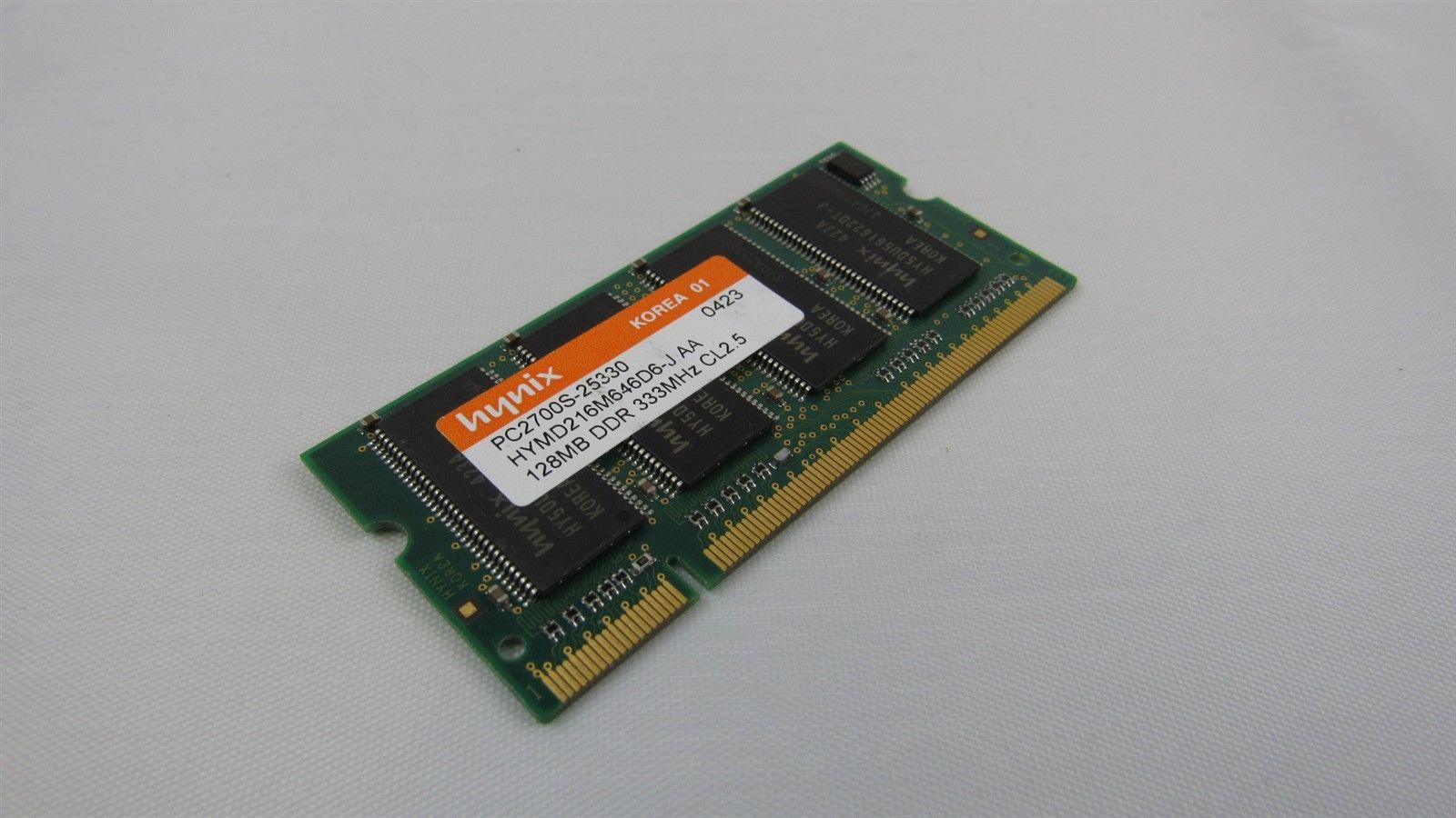 Hynix 128MB PC2-700 DDR-333MHz non-ECC CL2.5 200-Pin SoDimm Mem HYMD216M646D6-J