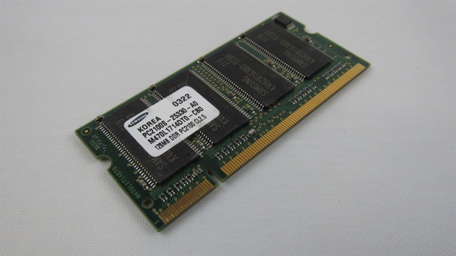 Samsung 128MB PC2-100 DDR-266MHz non-ECC CL2.5 200-Pin SoDimm M470L1714DT0-CB0